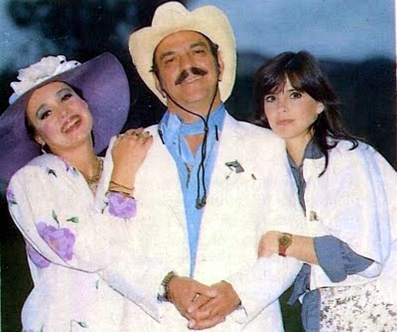 http://2.bp.blogspot.com/-9IXUMLgp0W8/TatXNmrKkRI/AAAAAAAAKWc/miB-_dVN64s/s1600/mundonovelasroque16.jpg