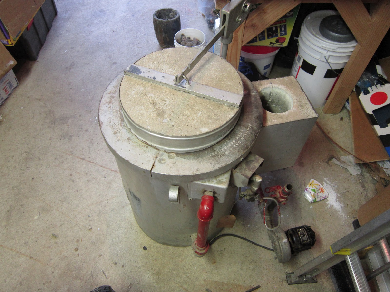 Maniac Mechanics A New Crucible Furnace