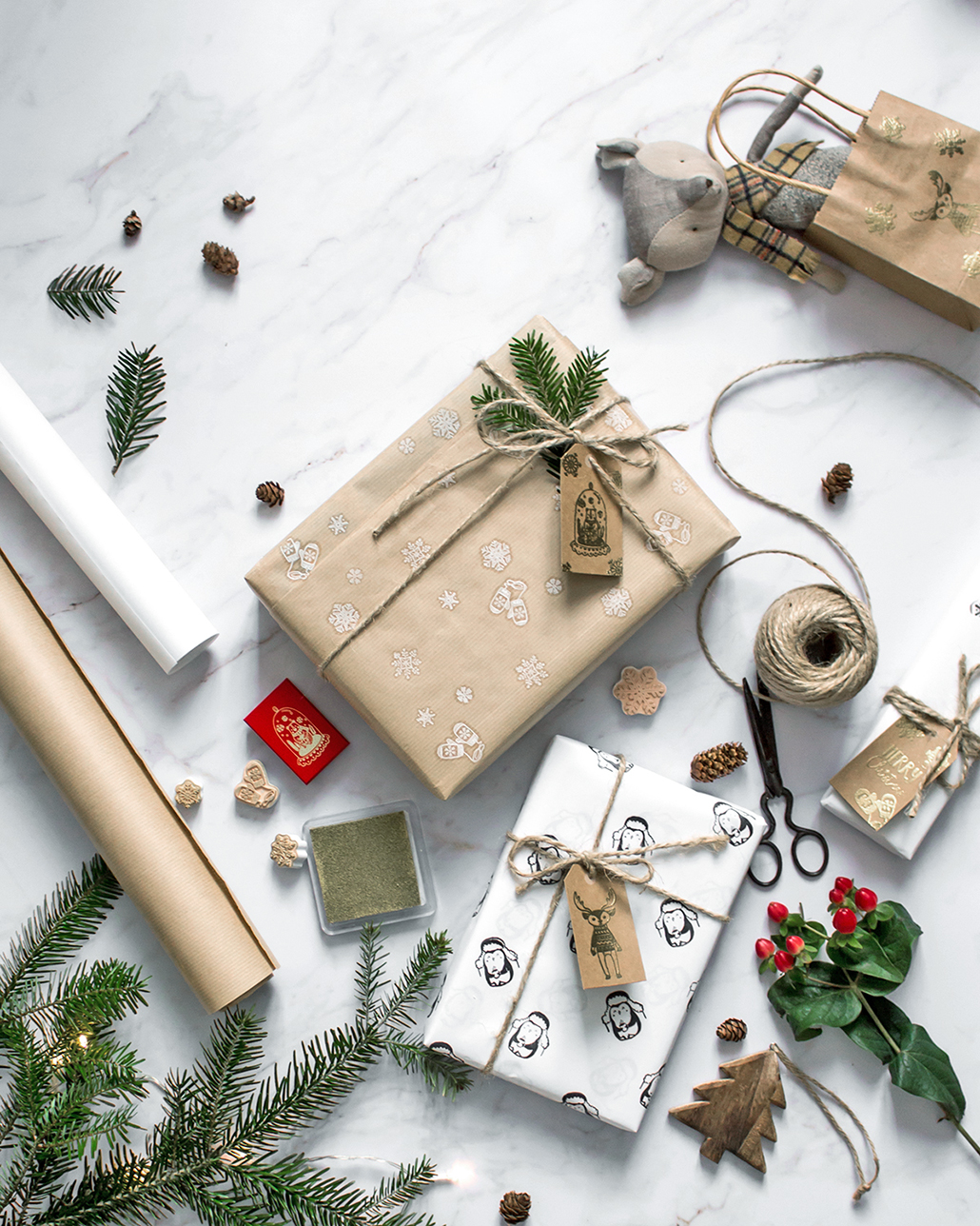 DIY Noël : décorer des paquets cadeaux avec des étiquettes