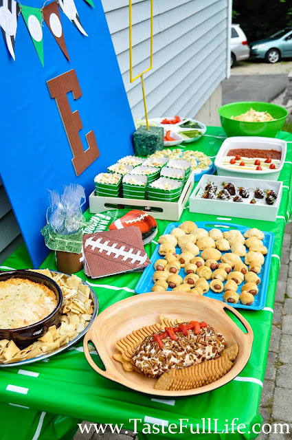 Team E: Football Themed Birthday Party. - Pretty Real