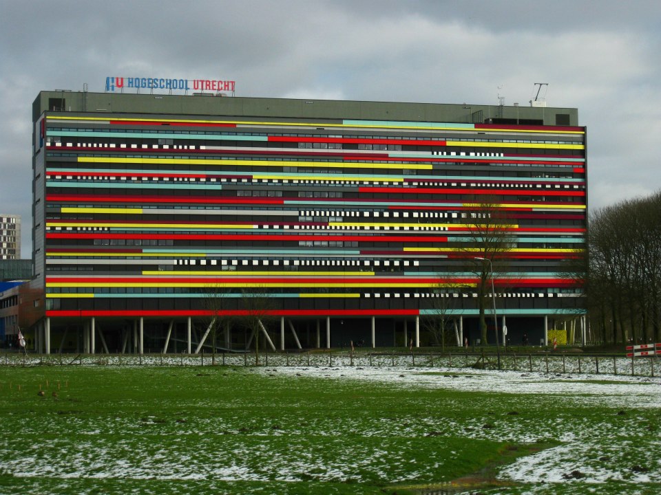 "het leven is geen zoete krentenbol" - Laura goes Holland