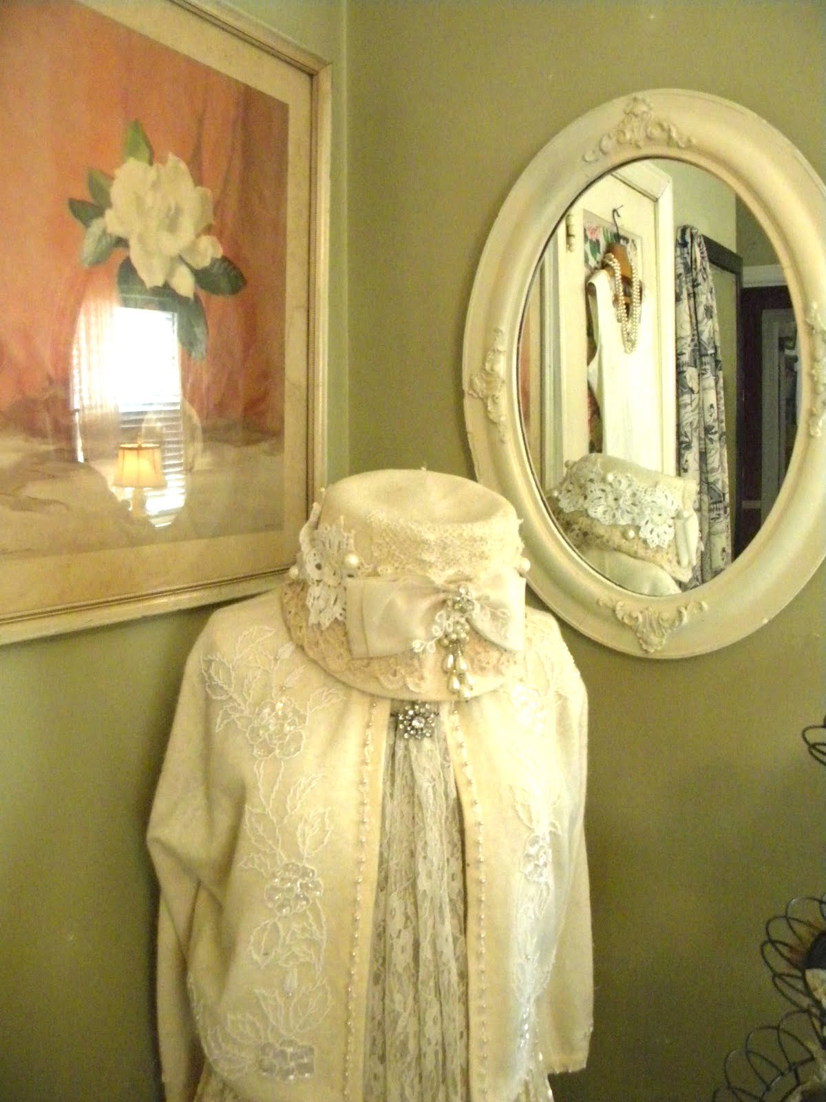 Cheryls * Cottage * Home Vintage Dress Form Mannequin For