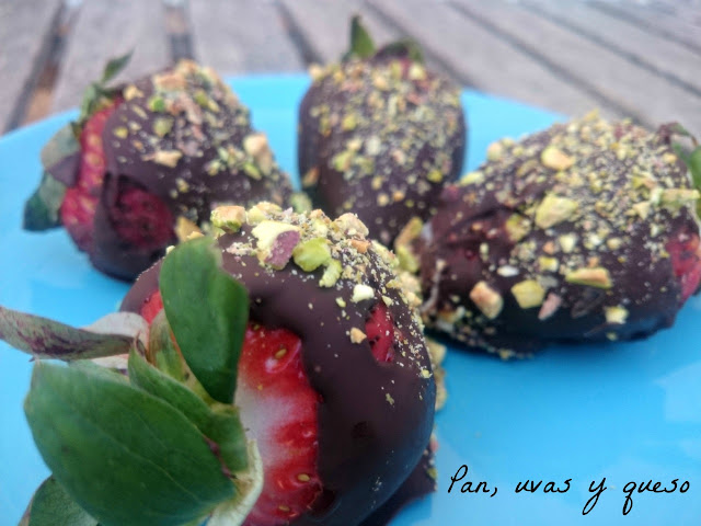 fresas-con-chocolate, strawberries-with-chocolate