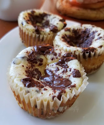 Keto Cheesecake Muffins