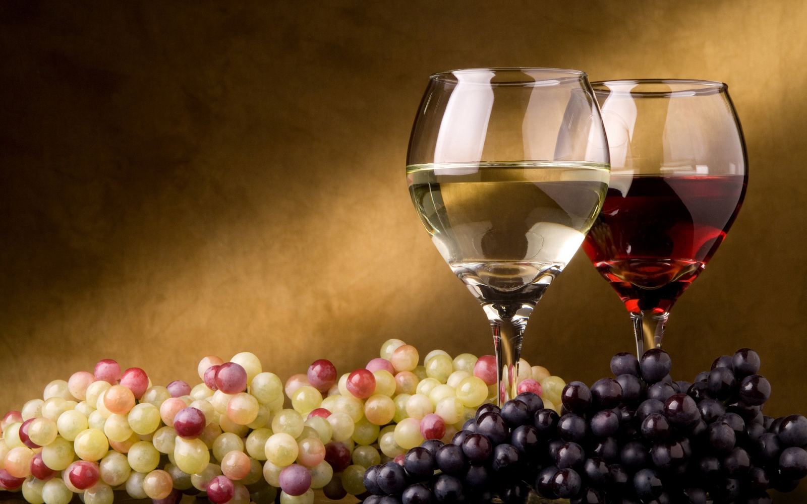 14 Benefícios do vinho para a saúde