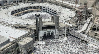 قطر تتهم السعودية بمنع القطريين من اداء فريضة الحج ، والرياض تنفي قطر تتهم السعودية بمنع القطريين من اداء فريضة الحج ، والرياض تنفي