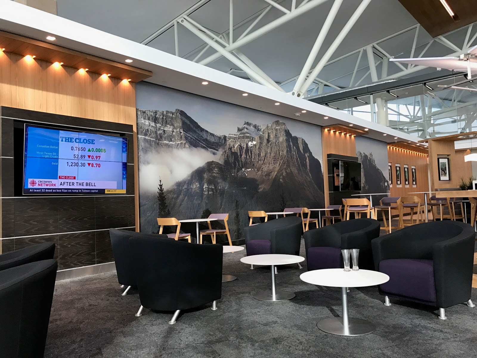I Fly Calgary New YYC Calgary Transborder Aspire Lounge Review