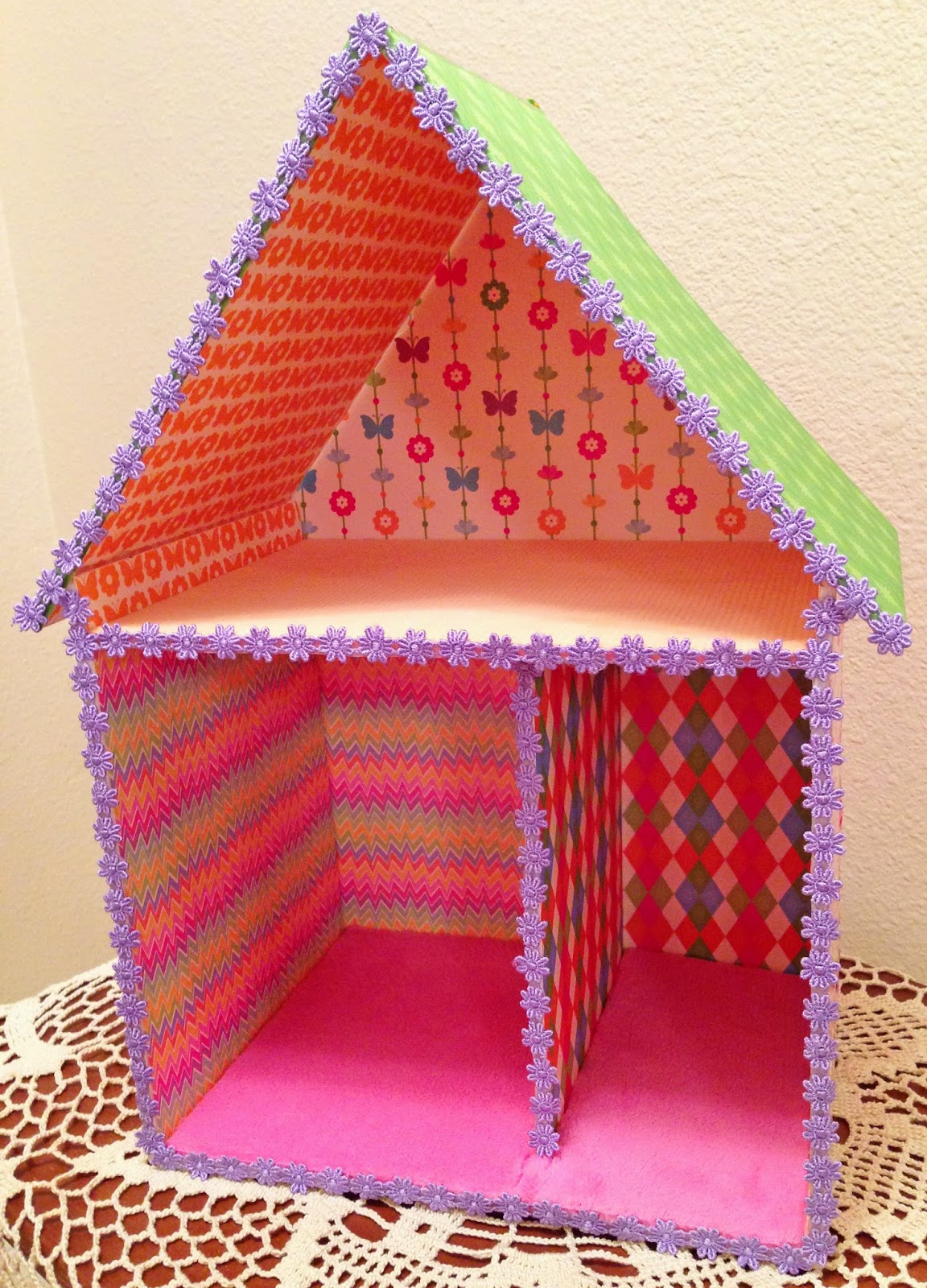 Dollhouse Decorating A Quick, Easy, Fun, Cheap Foamboard Dollhouse!