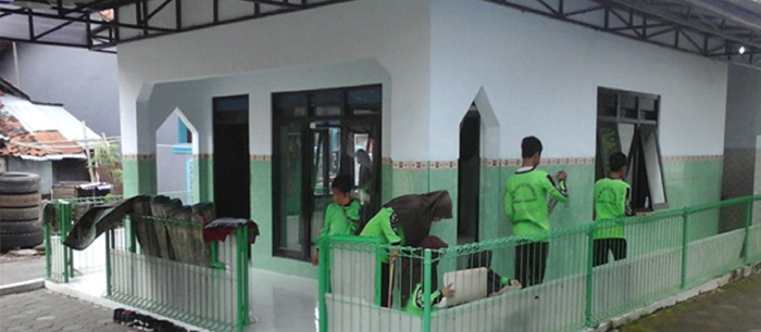 Meningkatkan kesadaran seluruh warga sekolah, pentingnya memelihara lingkungan yang bersih, hijau dan nyaman.