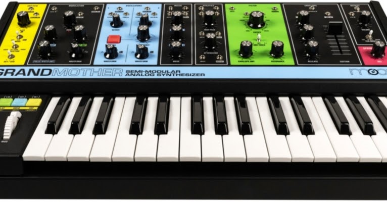 Moog Grandmother Semi-Modular Analog Synthesizer STUDIO KIT