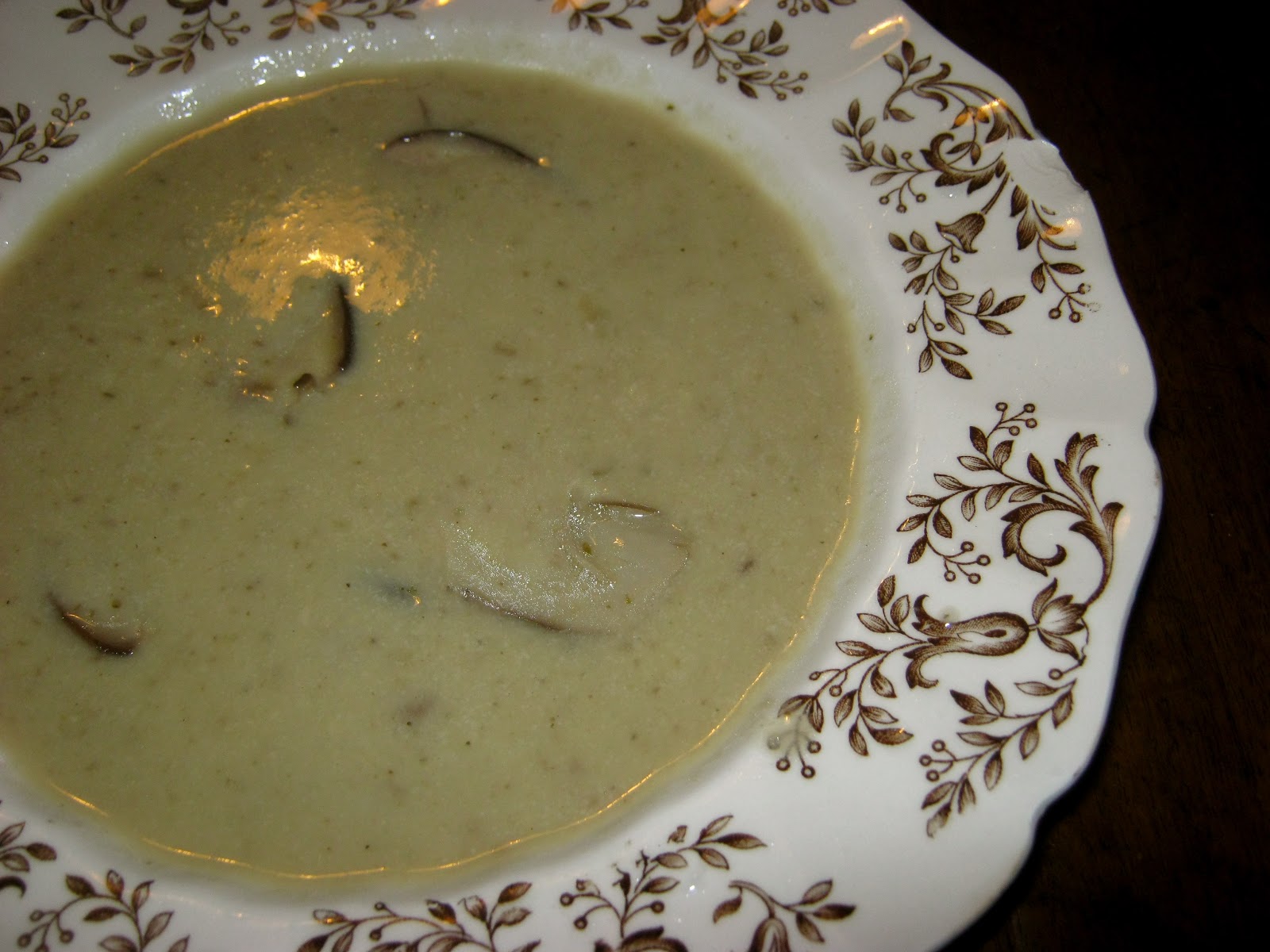 ZUPPA DI FUNGHI PORCINI