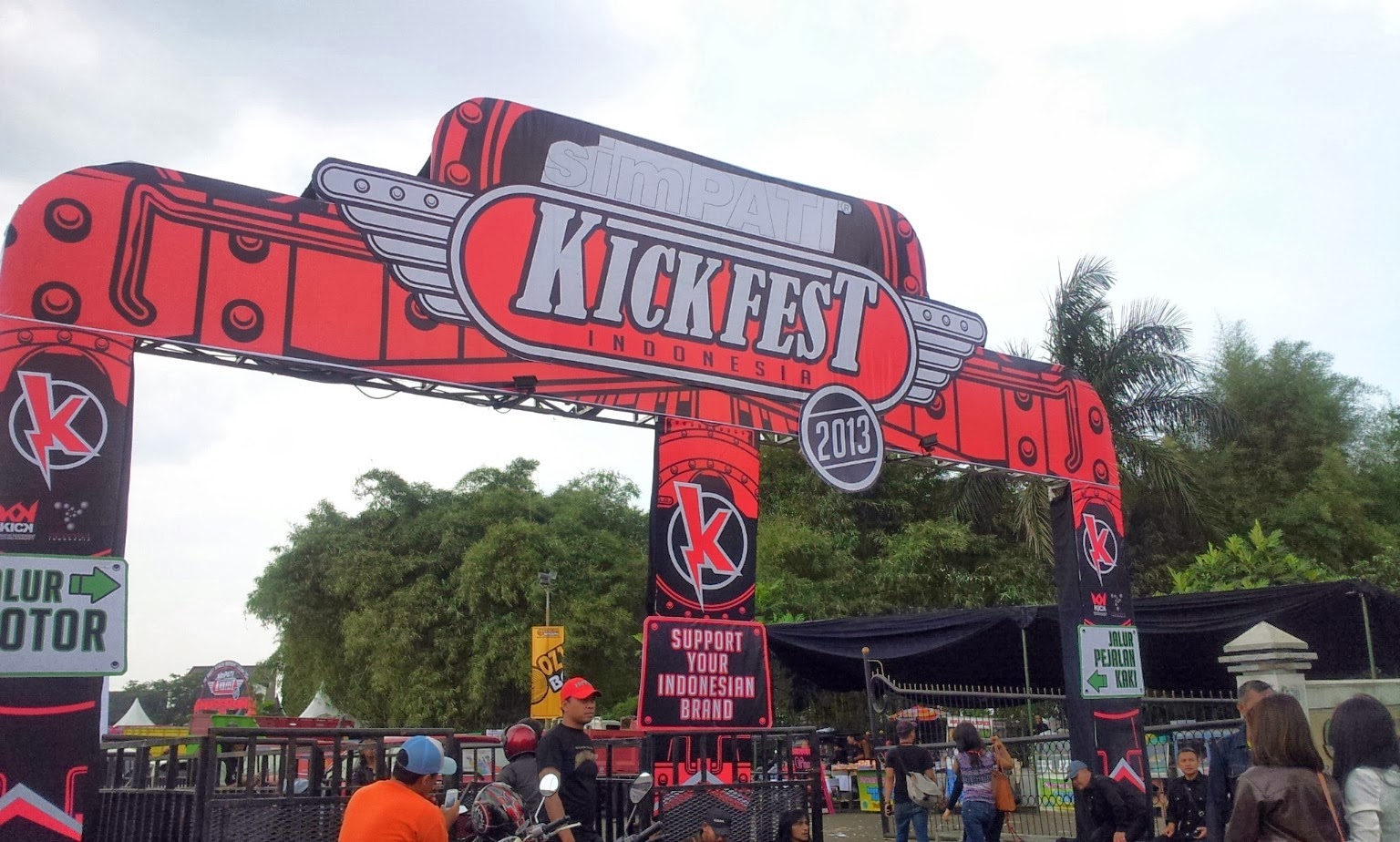 simPATI Loop Telkomsel Meriahkan Kickfest 2013 di Bandung | Husnita