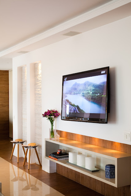 Cores bem dosadas no apartamento decorado em alto astral. Blog Achados de Decoração