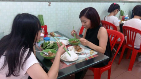 Nho Obama, quan bun cha Ha Noi ban ca ta bun moi ngay - Anh 7