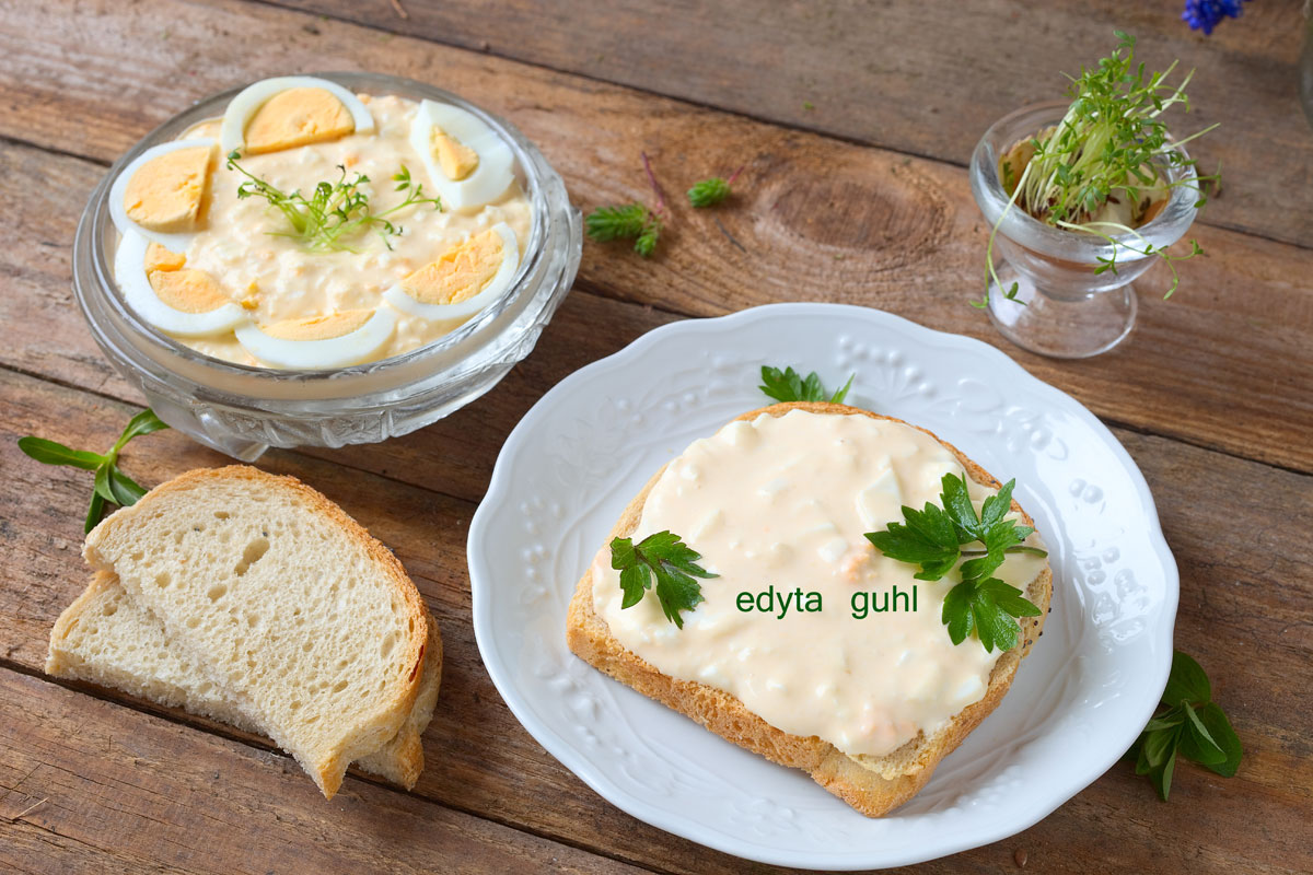 dolcevitainmykitchen Pasta jajeczna z chrzanem. Dekoracyjne kule z