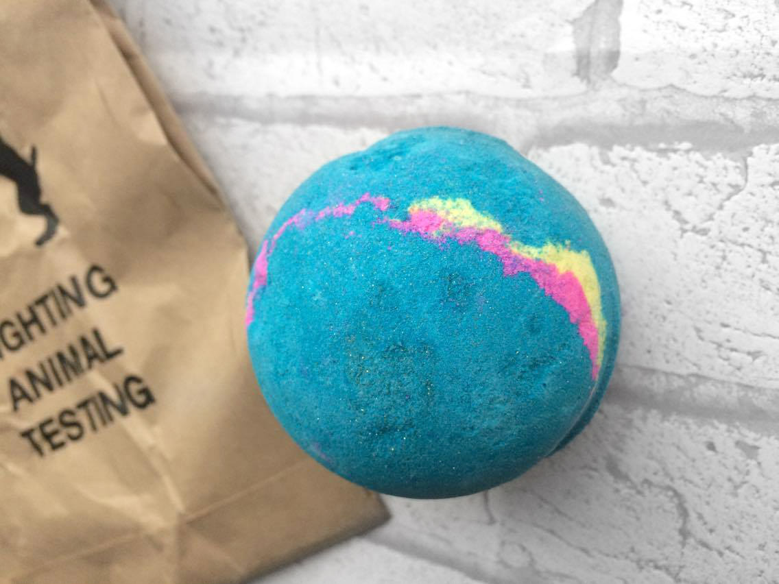 LUSH INTERGALACTIC BATH BOMB REVIEW Jasmine McRae UK Beauty, Fashion and Lifestyle