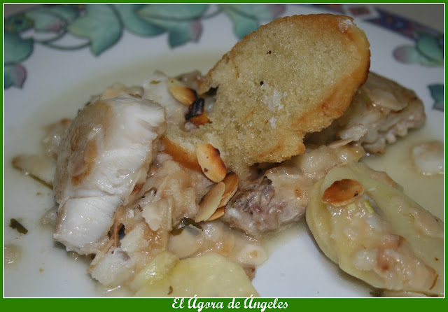  ABADEJO EN SALSA DE ALMENDRAS 