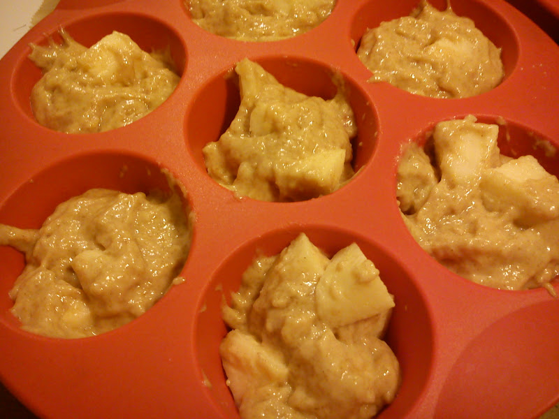 Kitchen of Kiki Apple muffin with cinnamon