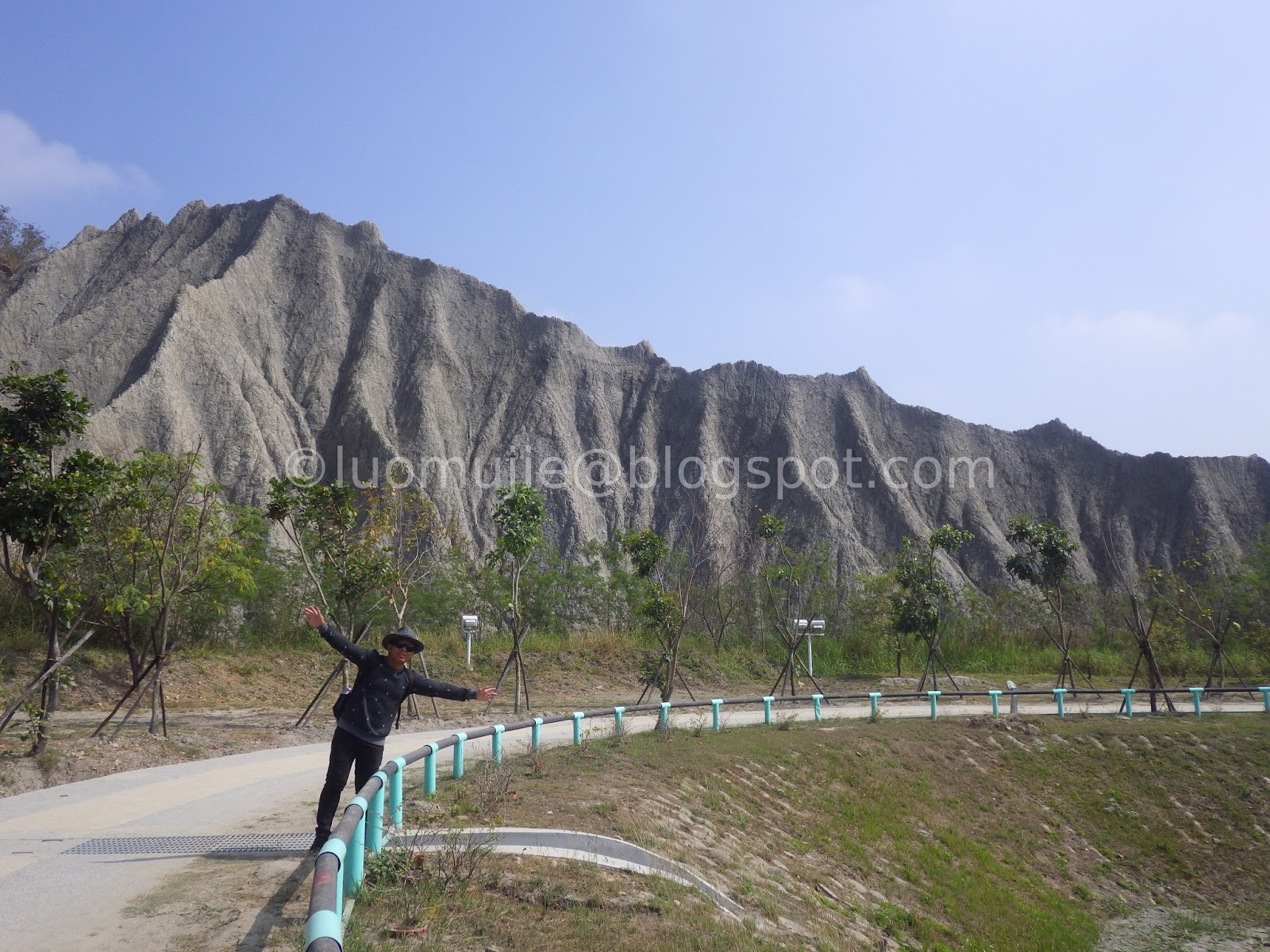Kaohsiung (高雄) Tianliao Moon World Landscape Park (田寮月世界地景公園) To
