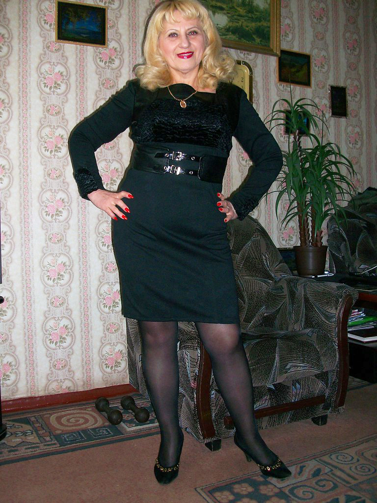 fashion tights skirt dress heels : Mom vs daughter pantyhose outfit