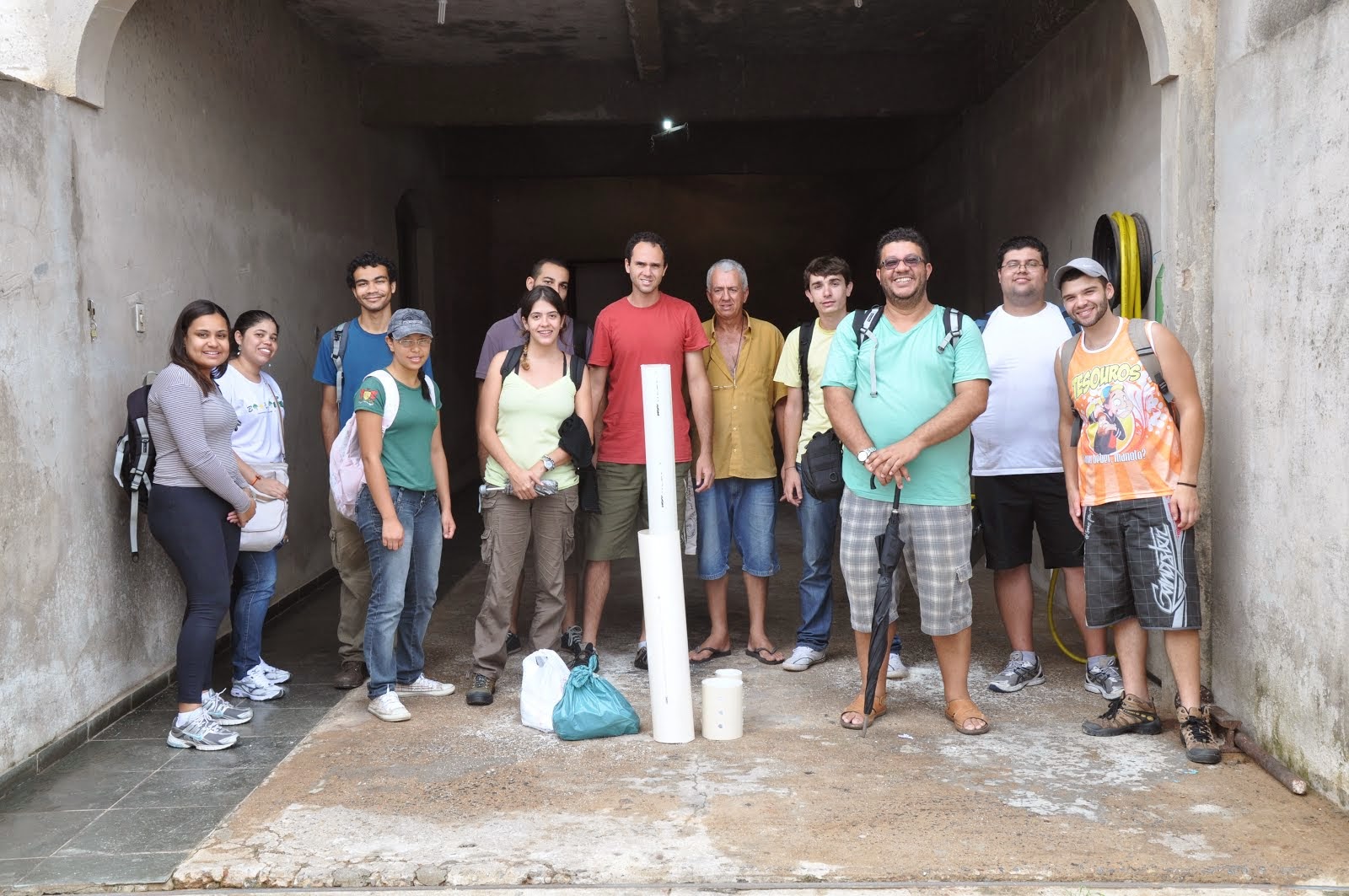 Trabalho em equipe - Produção de abrigos