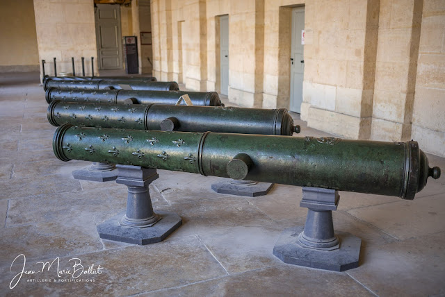 Hôtel des Invalides — Musée de l'Armée : artillerie