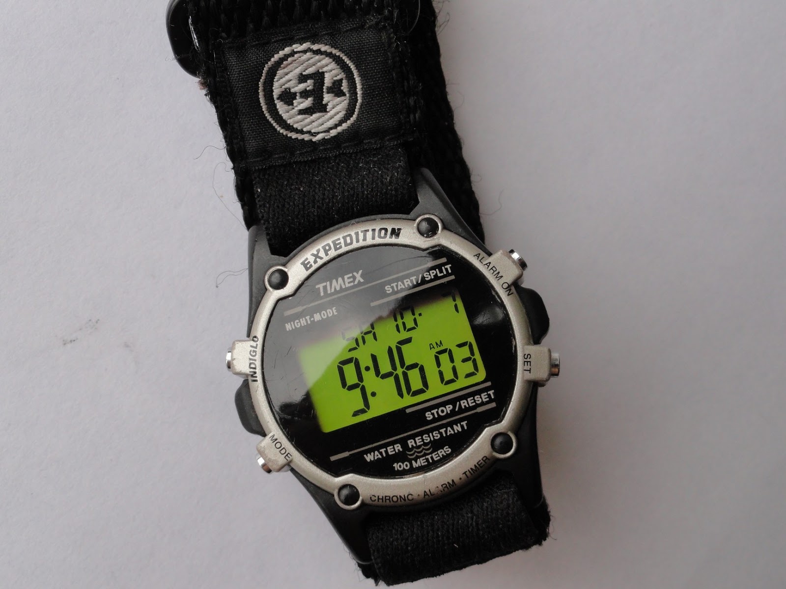 timex atlantis 100 indiglo