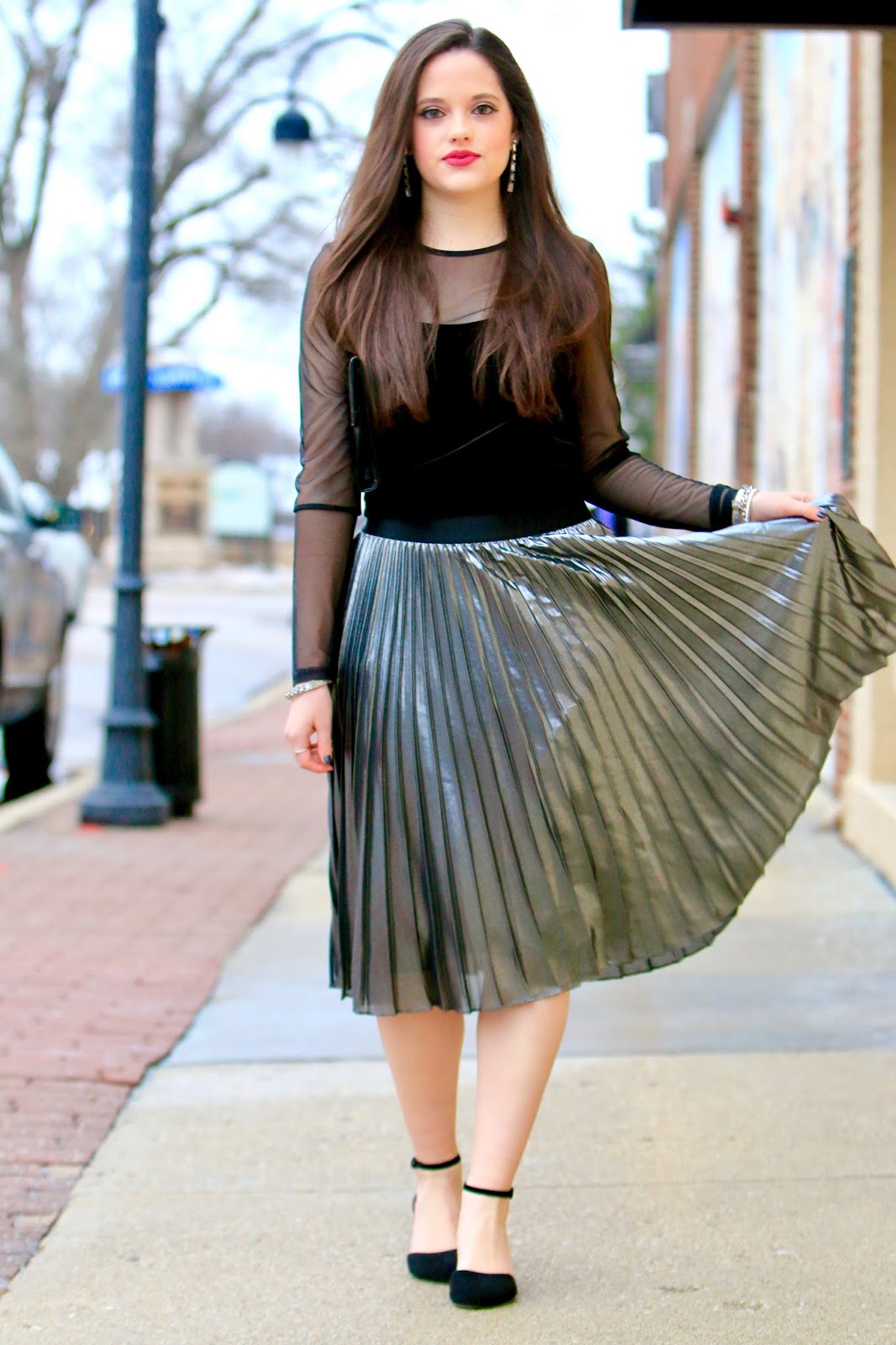 Fashion Topshop Gold Velvet Pleated Skirt Velvet Skirt Outfit
