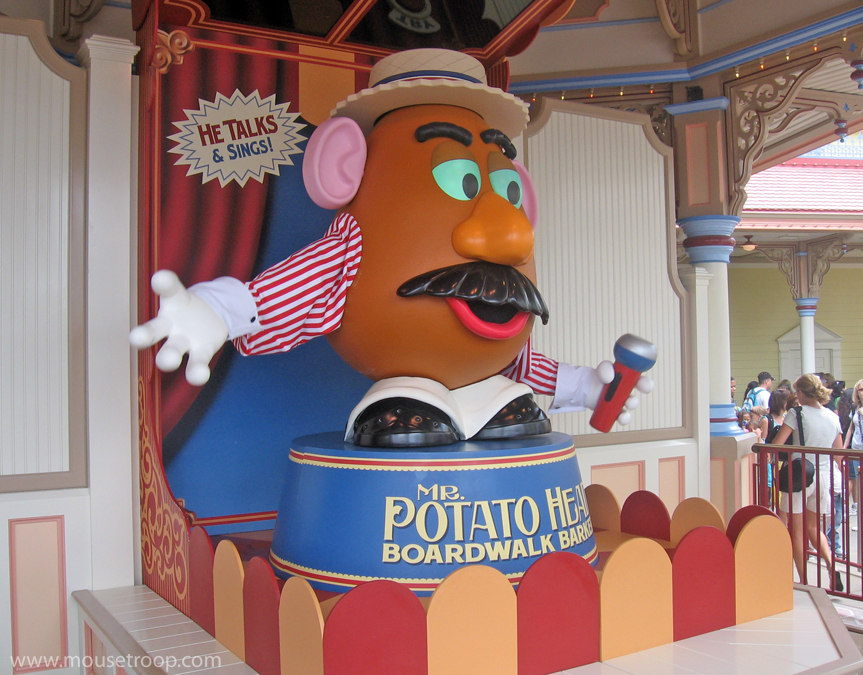 Mouse Troop: Mr. Potato Head Works the Crowd
