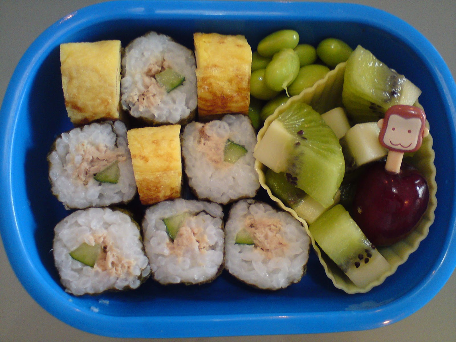 Dragonfly Bento Box Tuna salad sushi