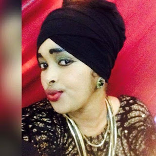 Naagtii Calaamadahaan Leh Waa Tan Ragga Sarajooga Biyaha Uga keenta