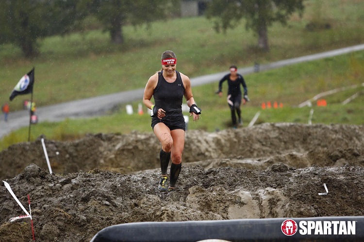 Seattle Spartan Super Race, Spartan Elite Racer, Spartan Women, Rolling Mud Obstacle