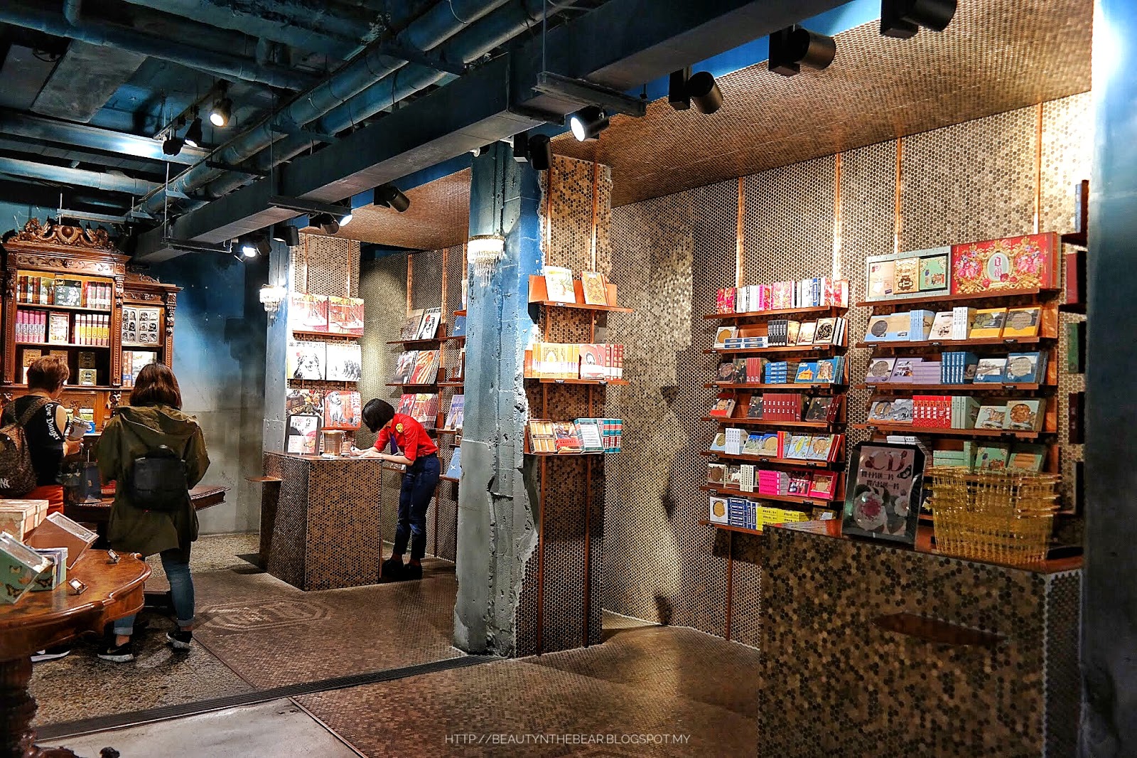 【台中美食】还在宫原眼科人挤人吃冰淇淋？姐姐今天介绍宫原眼科二店台中市第四信用合作社，让你轻轻松松不必排长龙吃冰淇淋♥ Beauty and The Bear