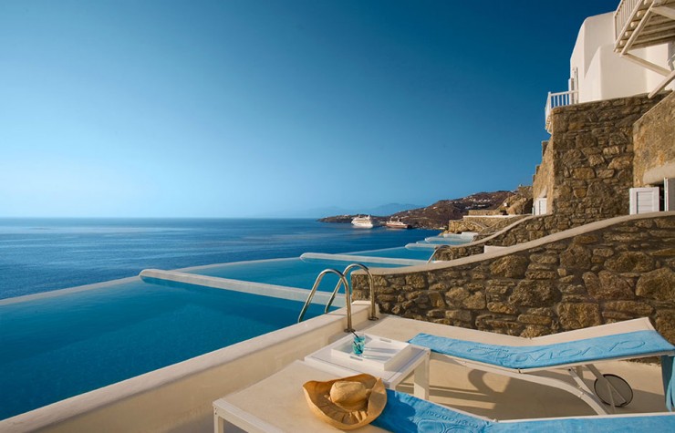 Elegant Summer Vacation in Splendid Cavo Tagoo Resort, Hellas (Greece)
