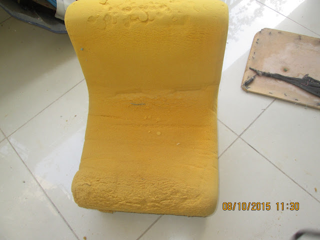 IMG 0024 - מיני ספה לילדים שנמצאה בפינת רחוב