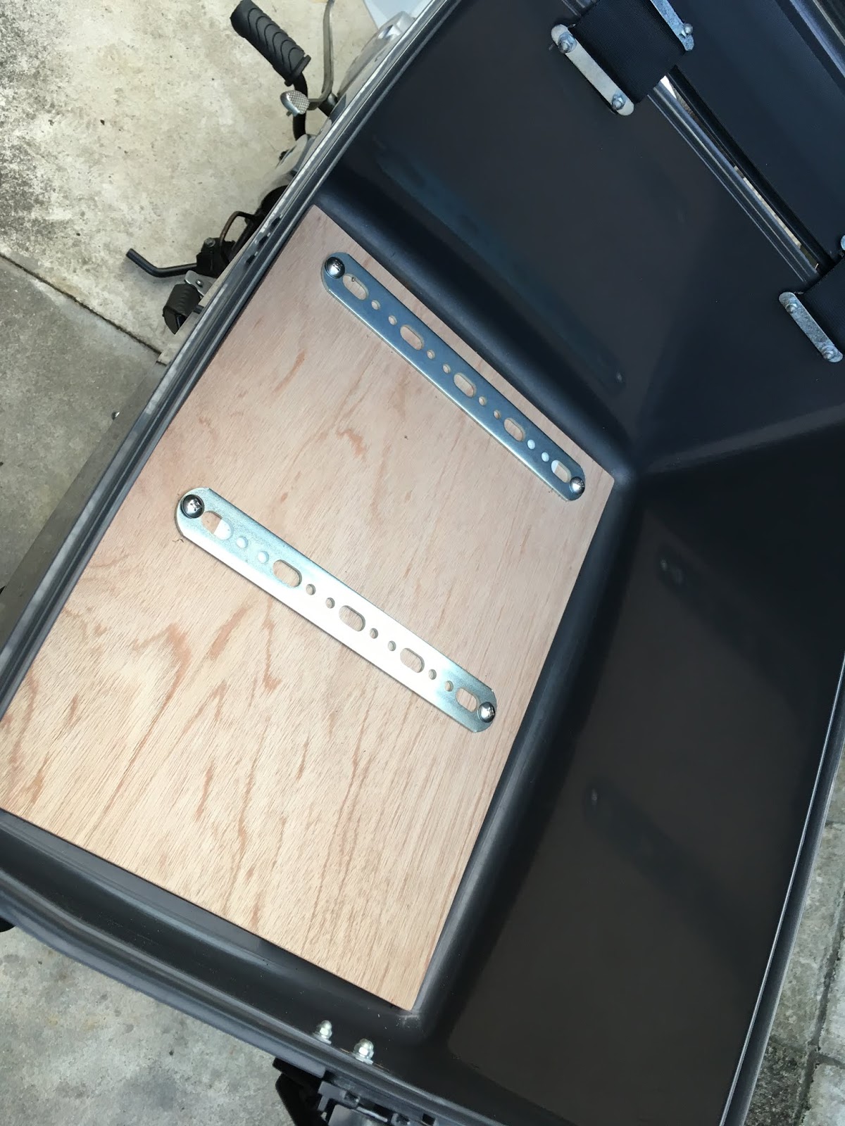 スーパーカブ110ja10 ホンダ純正ビジネスボックス 取り付け