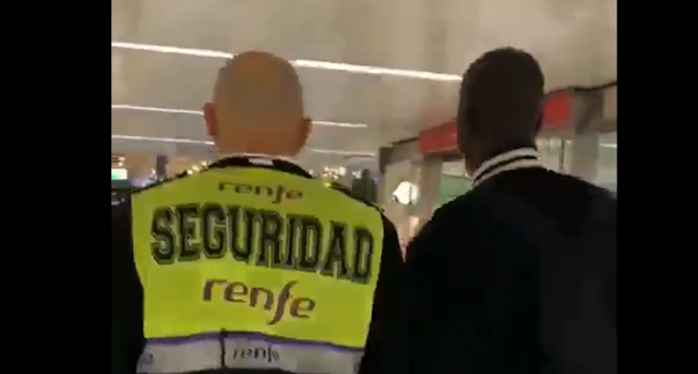 Renfe sanciona a un vigilante de seguridad por una actitud discriminatoria hacía un viajero
