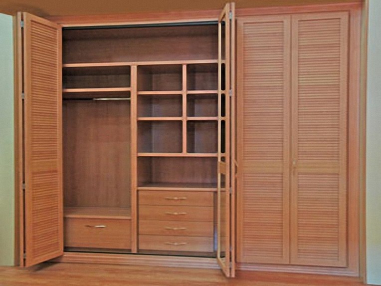 ACABADOS & MATIZ: CLOSETS