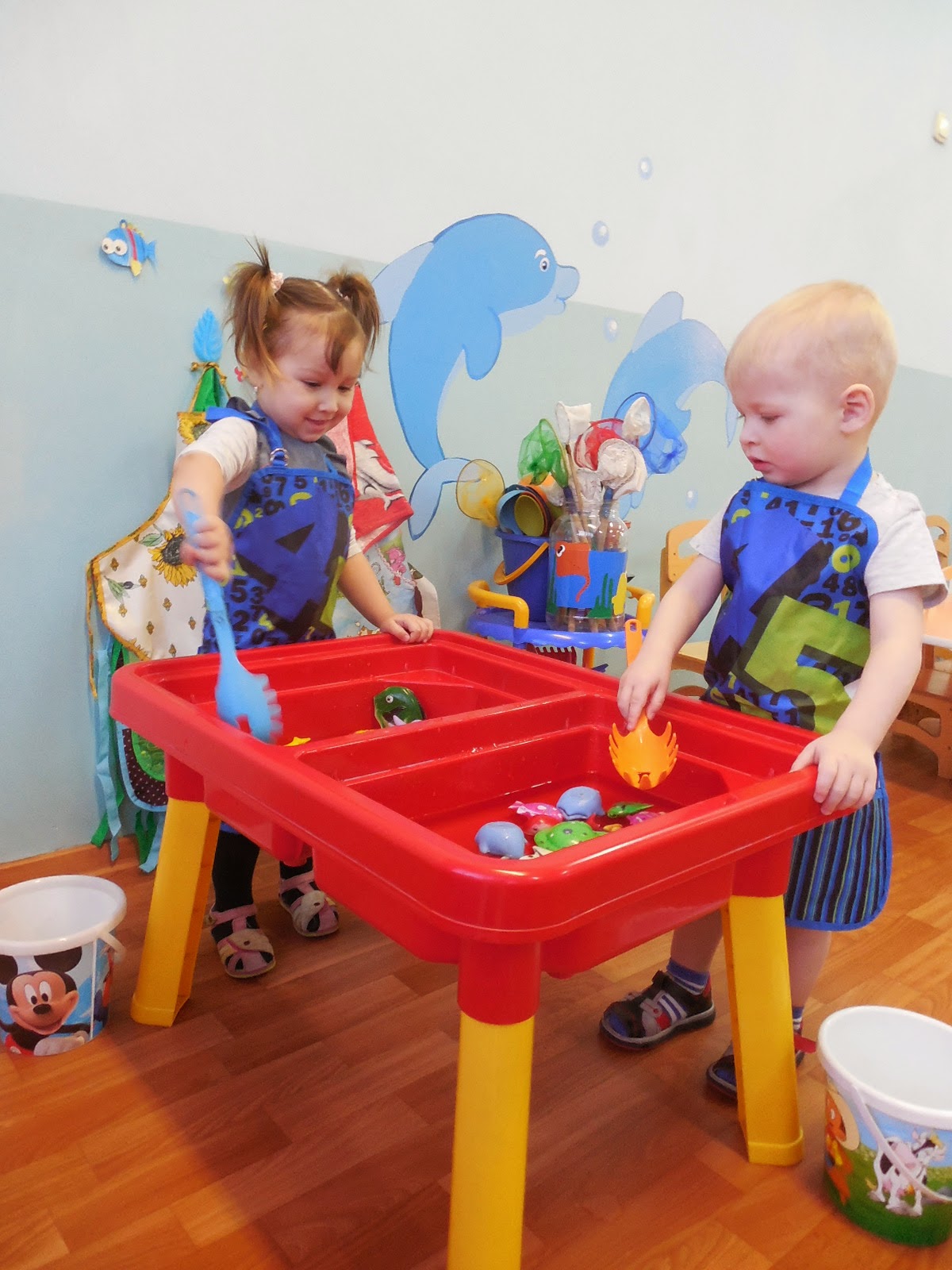 центр для детей раннего возраста. занятия для детей. дети в детском саду. центр раннего развития для детей до 1 года. центр для детей раннего возраста.