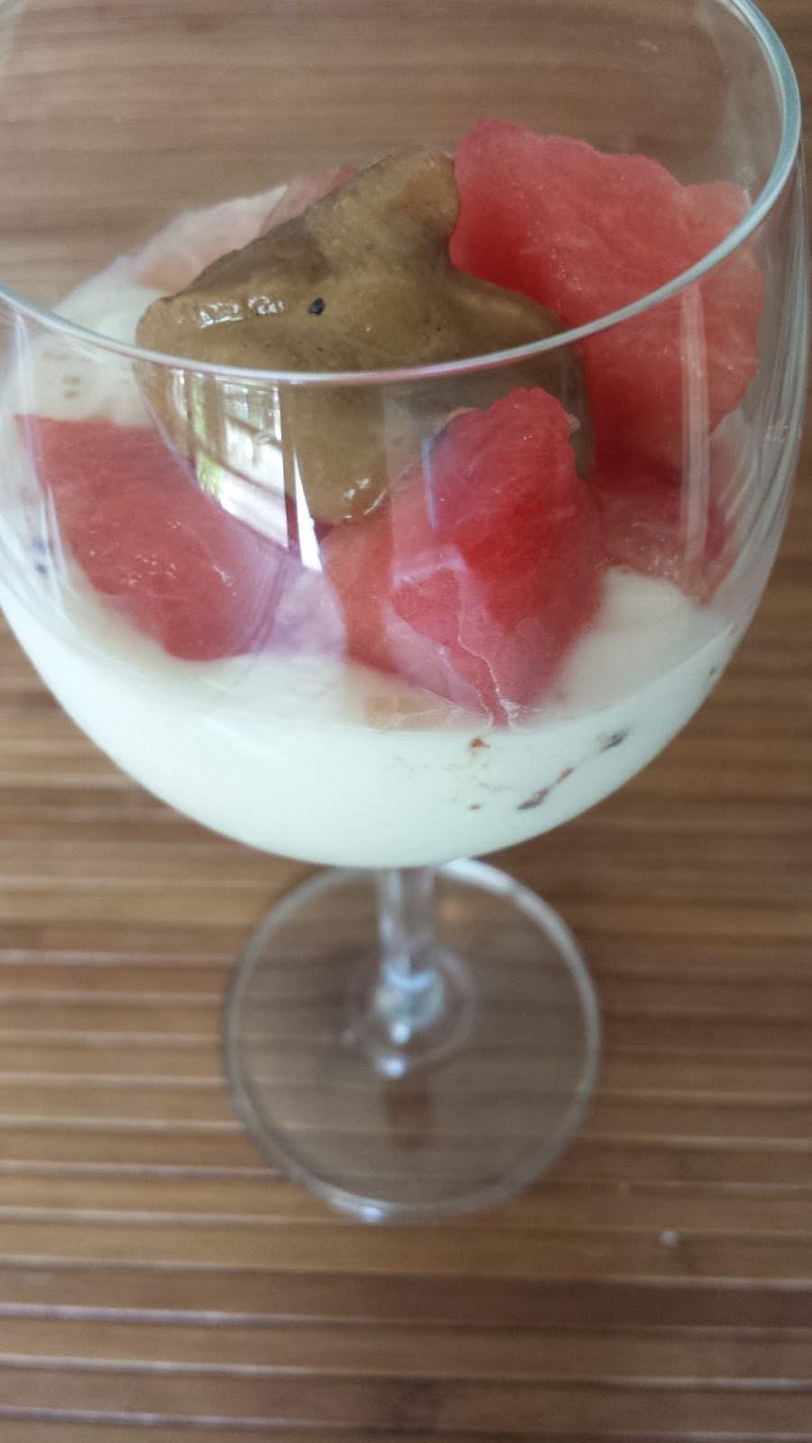 Simplemente Saludable Yogurt griego vegano (con leche de almendras)