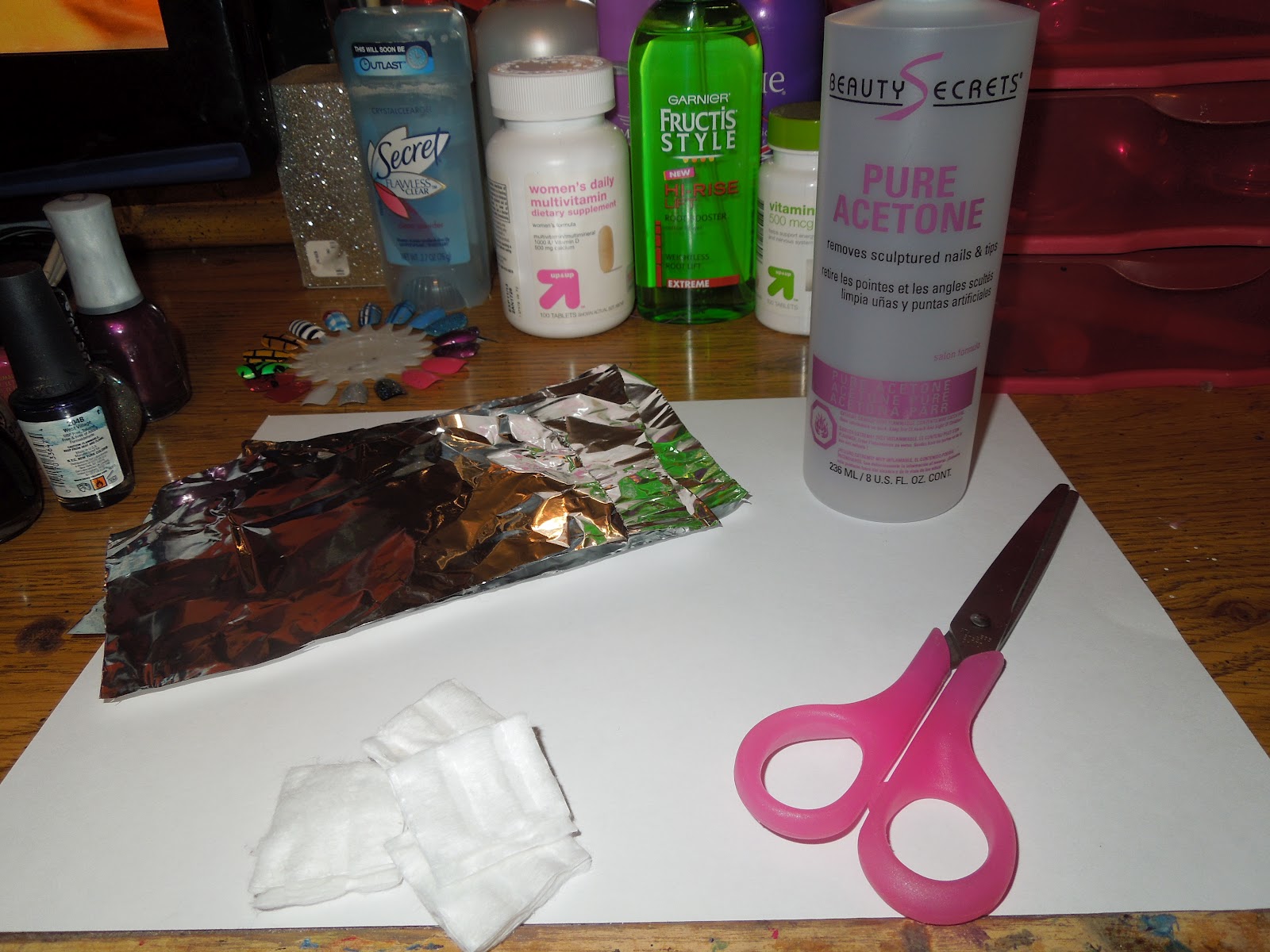 Pretty In Polish How to remove your nail polish with tin foil