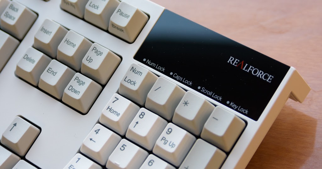 [購入レビュー]REALFORCE R2-JPV-IVは普通を極めたキーボード