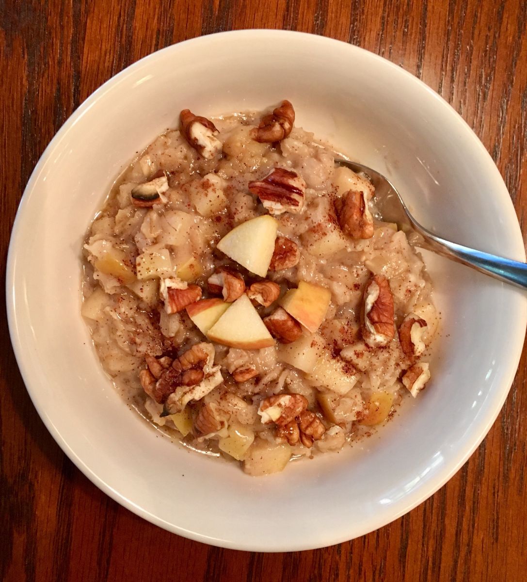 Homemade apple cinnamon oatmeal