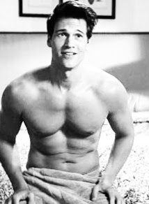 walangtruelove: Hottie Alert: Nick Zano of 2 Broke Girls