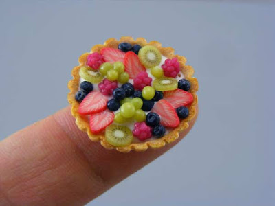 15 Miniatur Makanan Unik Karya Shay Aaron