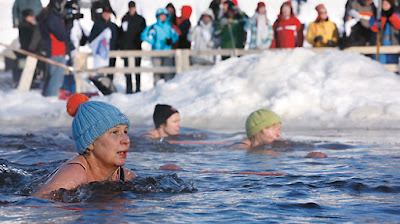 Χειμερινή κολύμβηση σε κρύο νερό και τα καλά που προσφέρει στην υγεία. Τι πρέπει να προσέχουμε 3