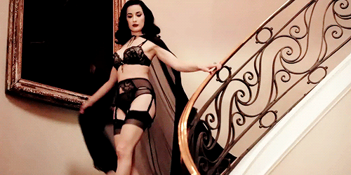 dessous.gif