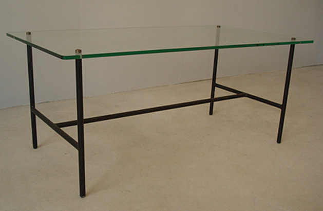 Table Pierre Guariche