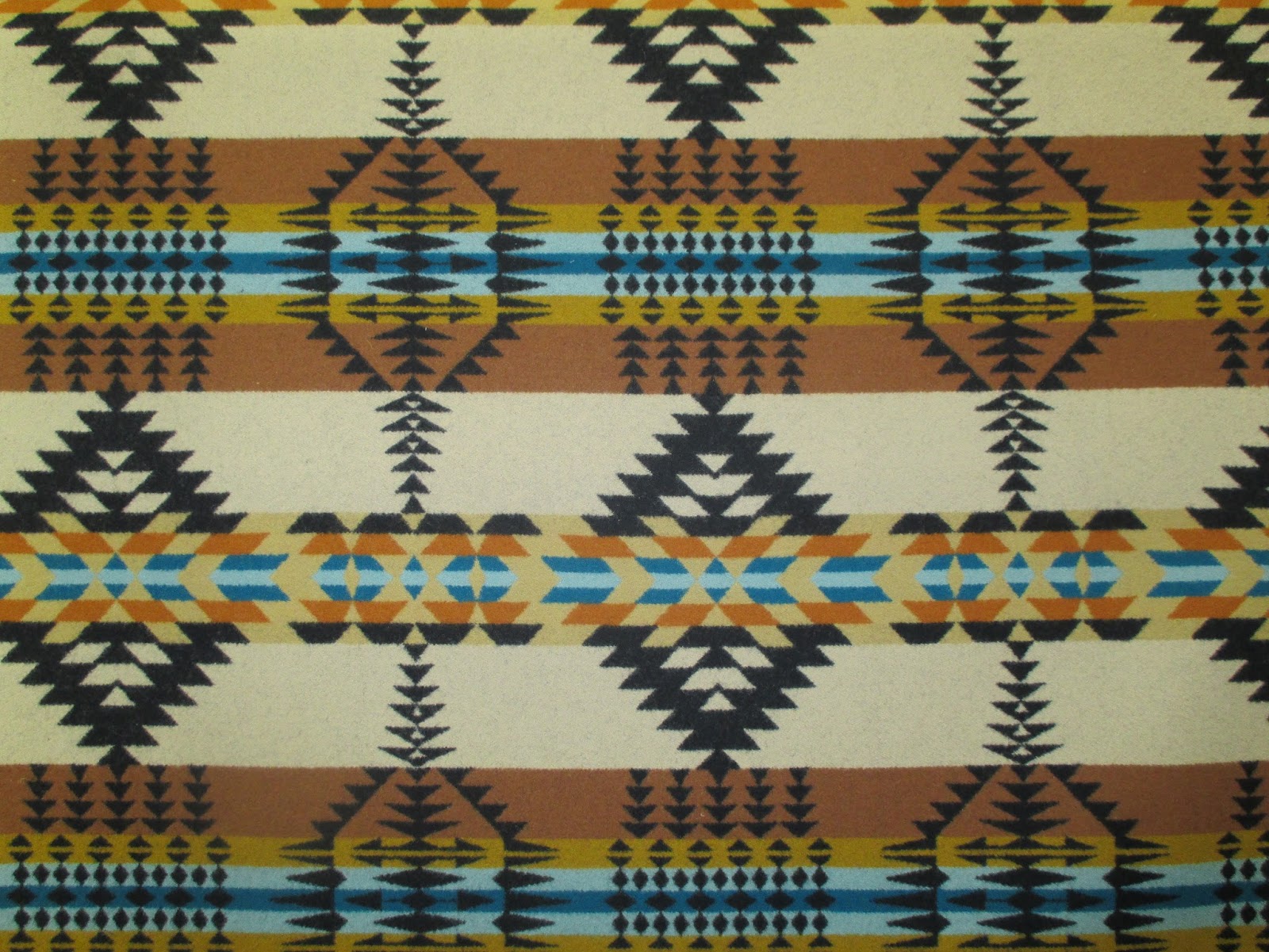 Pendleton Woolen Mill Store Blanket Weight Wool Jacquards