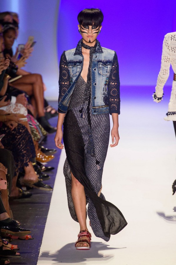 crochelinhasagulhas Crochê primavera 2017 by Desigual